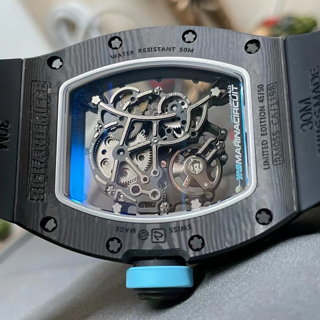 Richard RM055