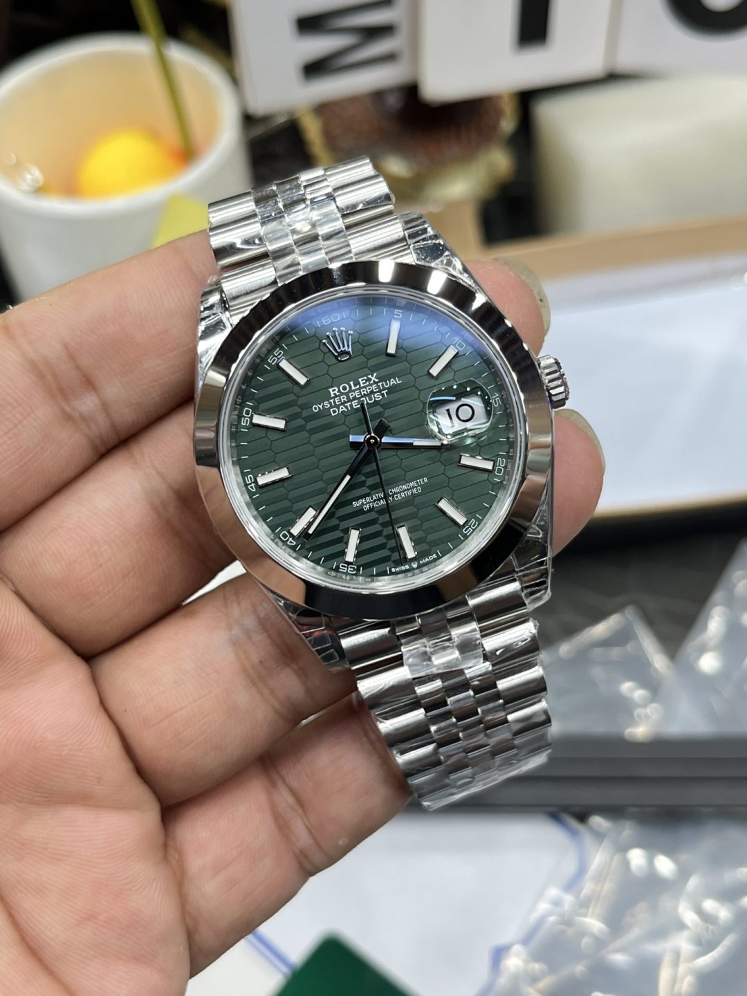 VS Rolex Datejust 454