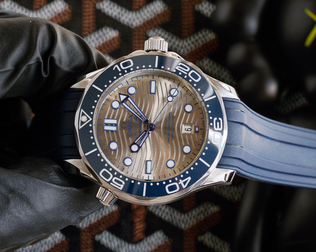 OMEGA Seamaster Series 656